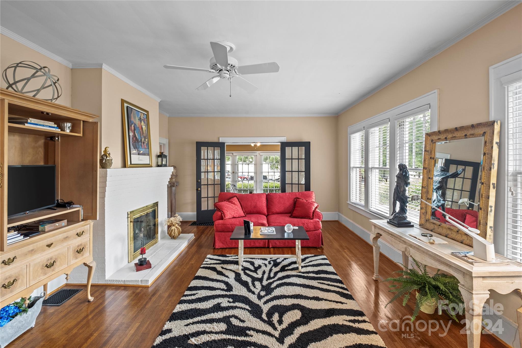 Myers Park - Residential Income