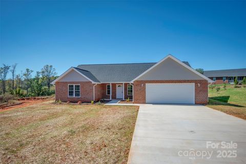 180 Central Park Circle Spindale NC 28160