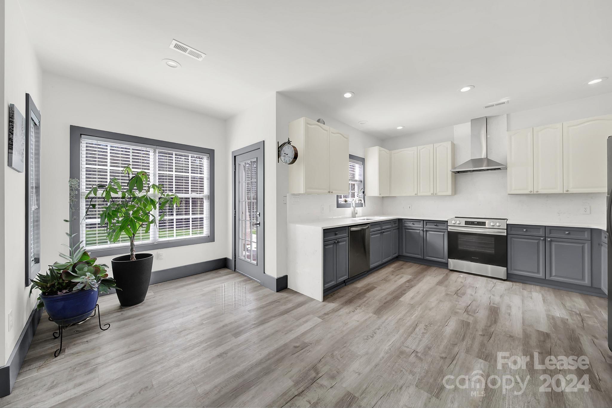 Harbor Cove - Residential Lease