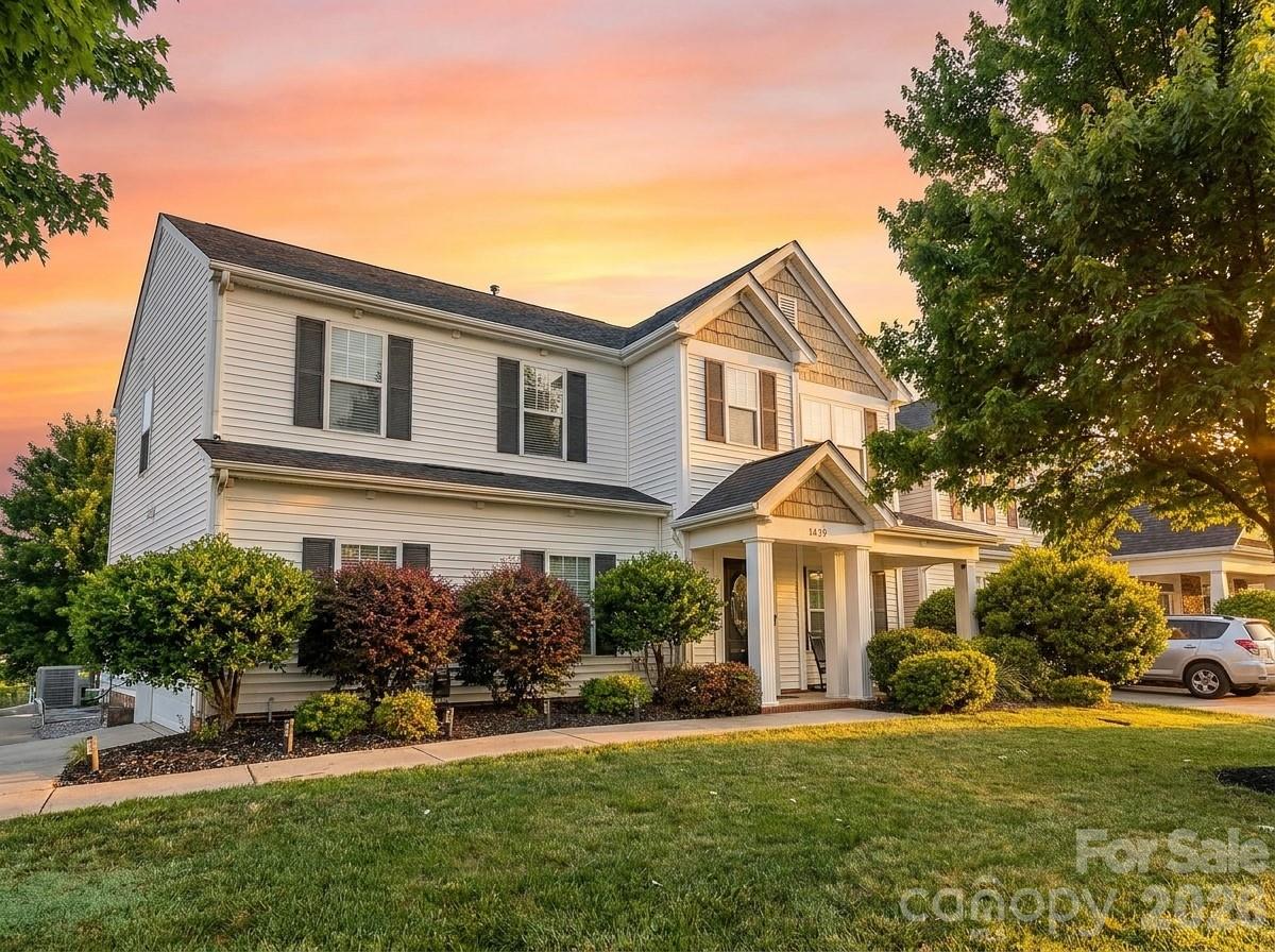 Moss Creek Village - Residential
