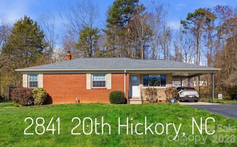 Photo of 2841 20th Street NE, Hickory, NC 28601 (MLS # 4356951)