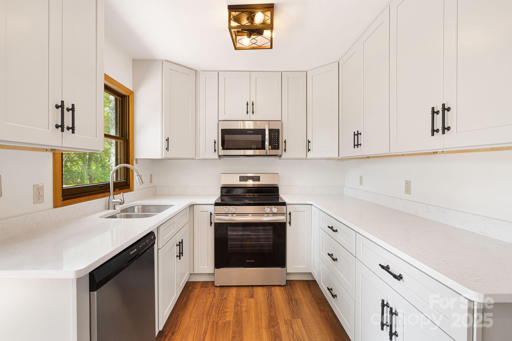 Mt. Mitchell Lands - Residential