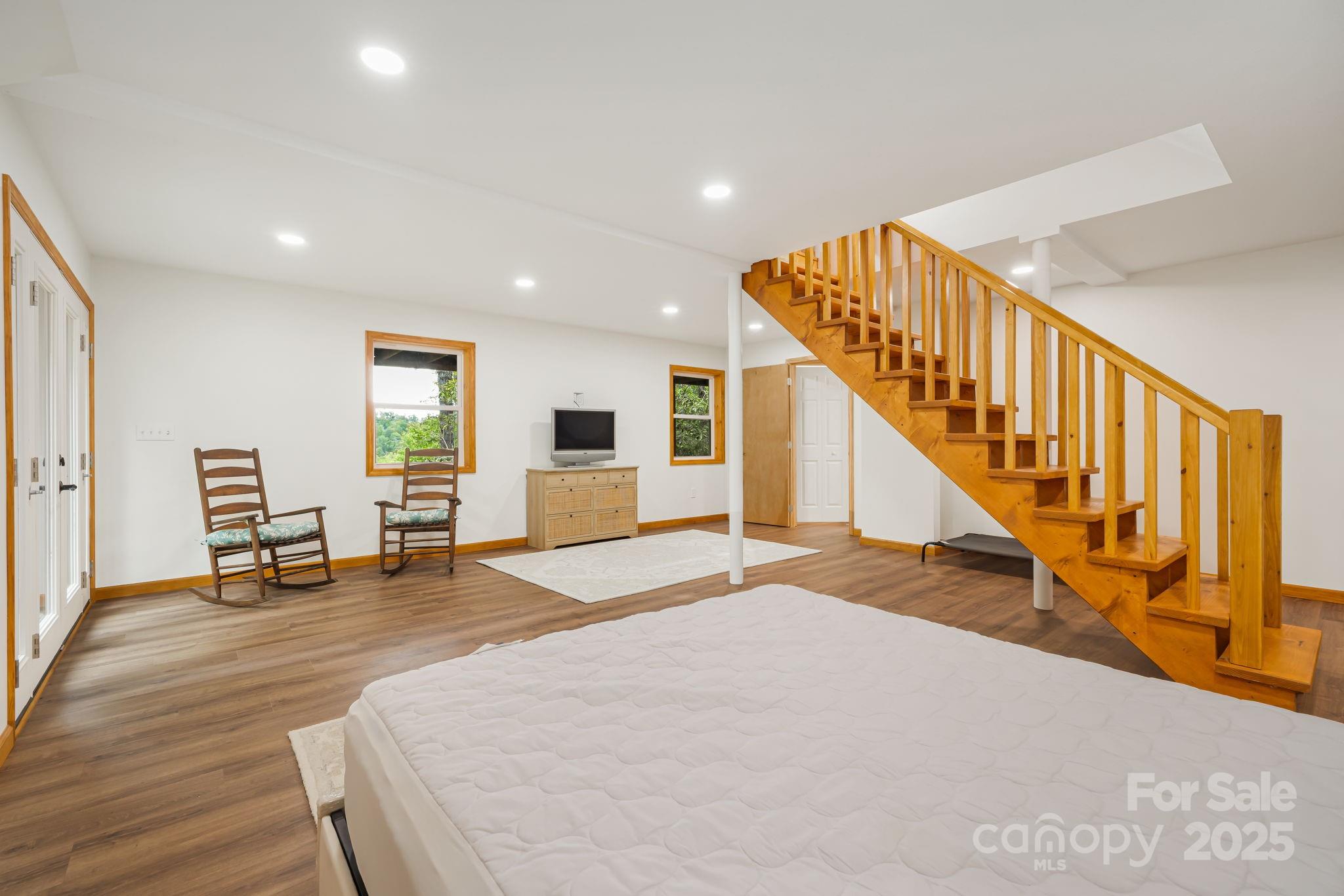 Mt. Mitchell Lands - Residential