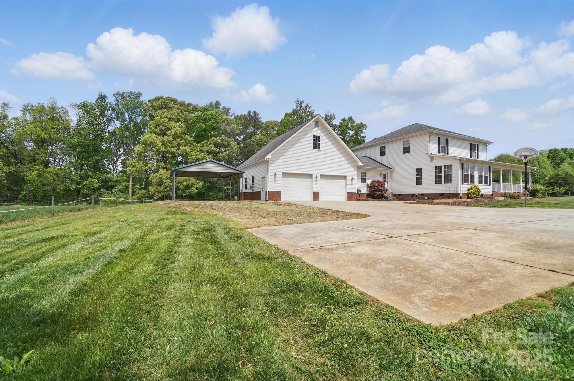 725 Bradshaw Road