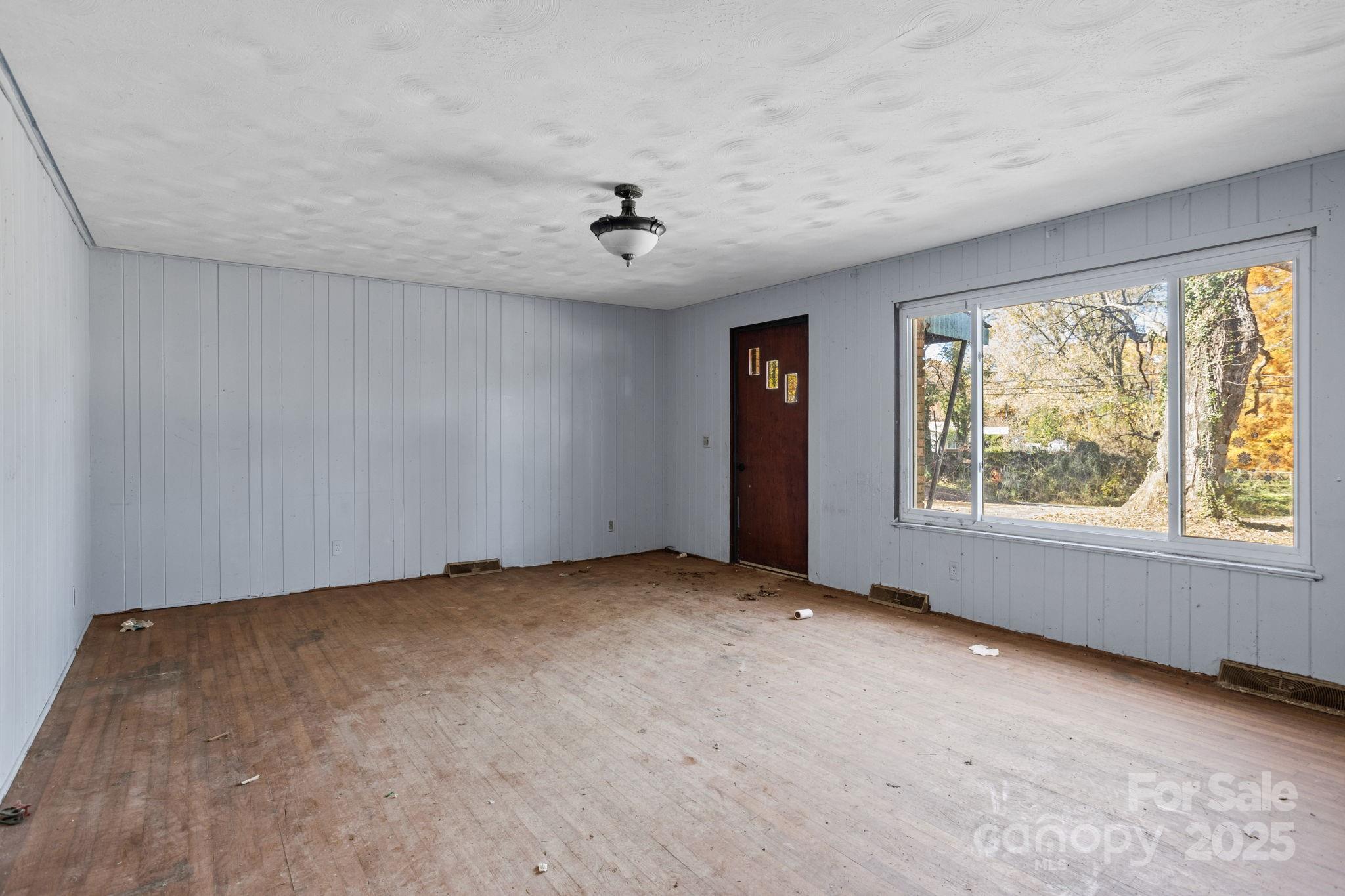 601 E Blue Ridge Road