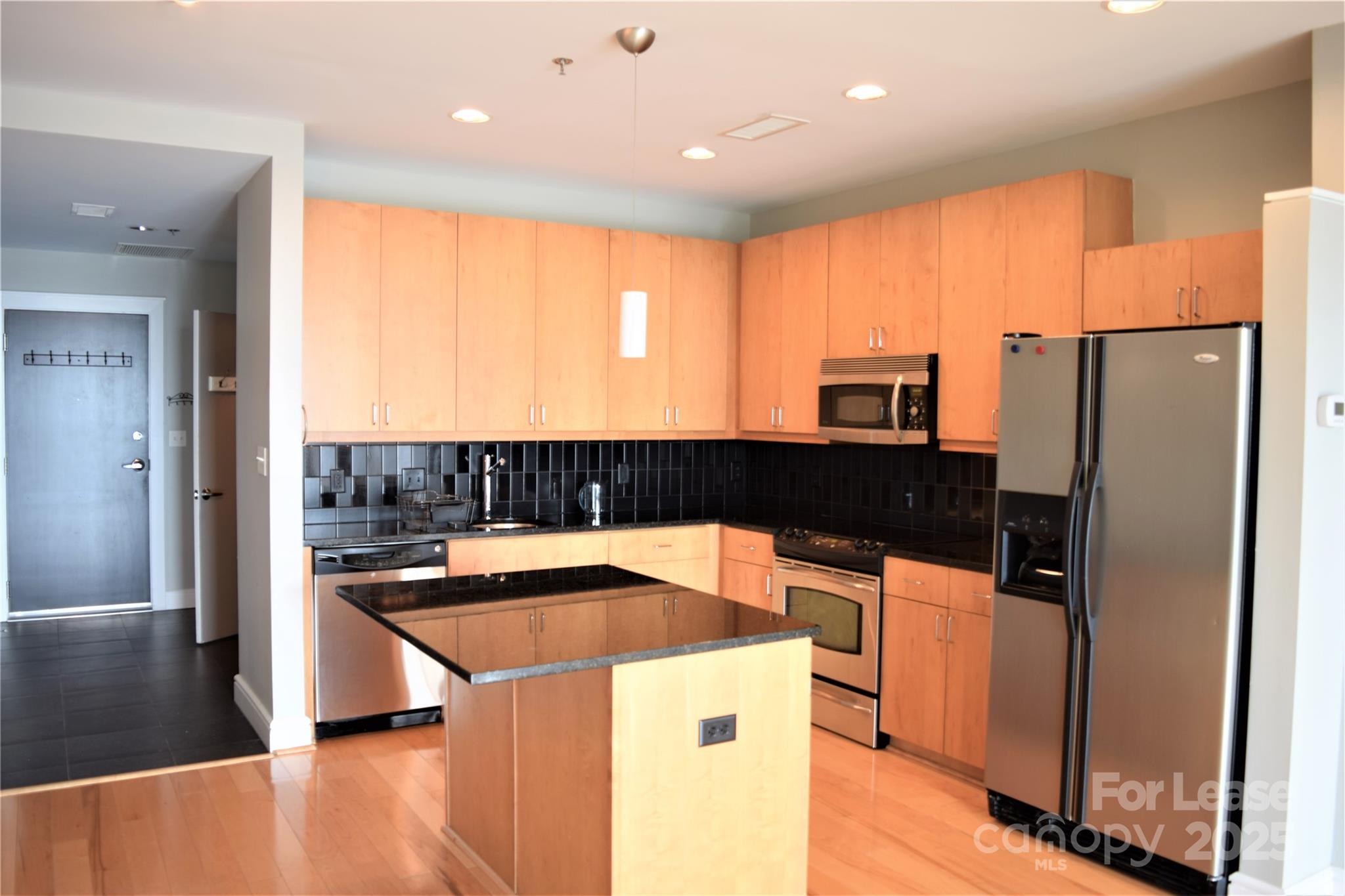 333 W Trade Street 1101