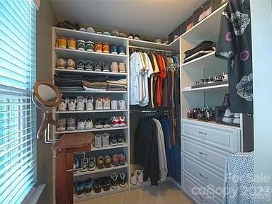 Olde Whitehall - Residential