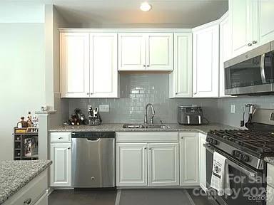 Olde Whitehall - Residential