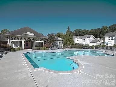 Olde Whitehall - Residential