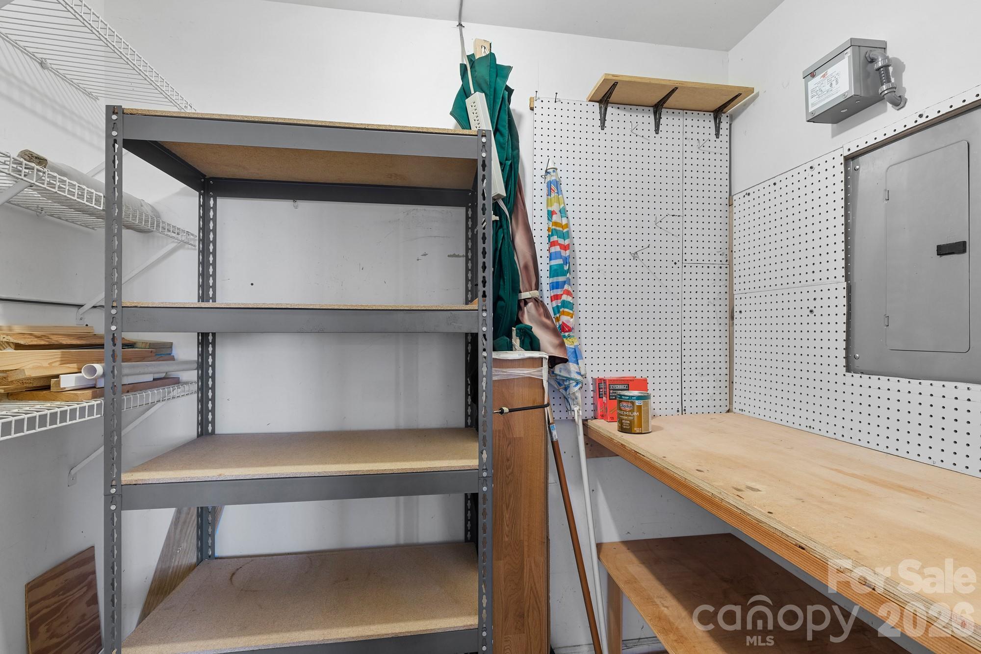 Winn Bar - Residential