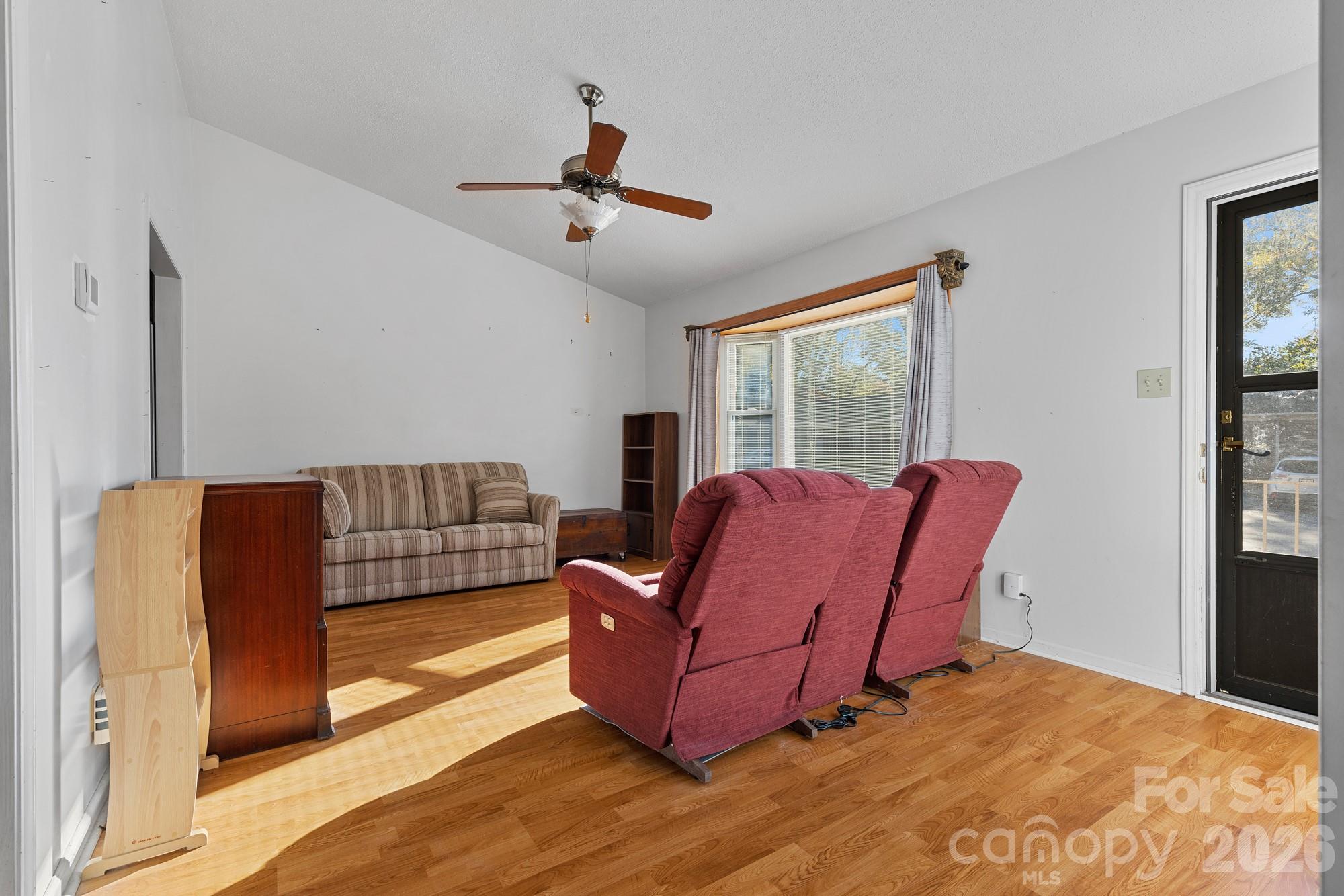 Winn Bar - Residential