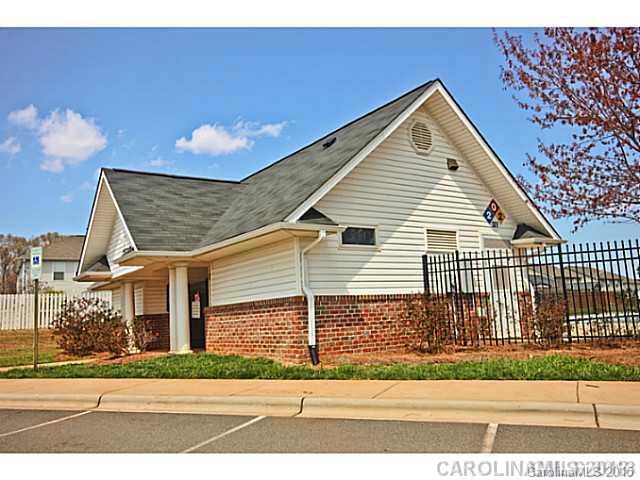 Hamilton Lakes - Residential Lease