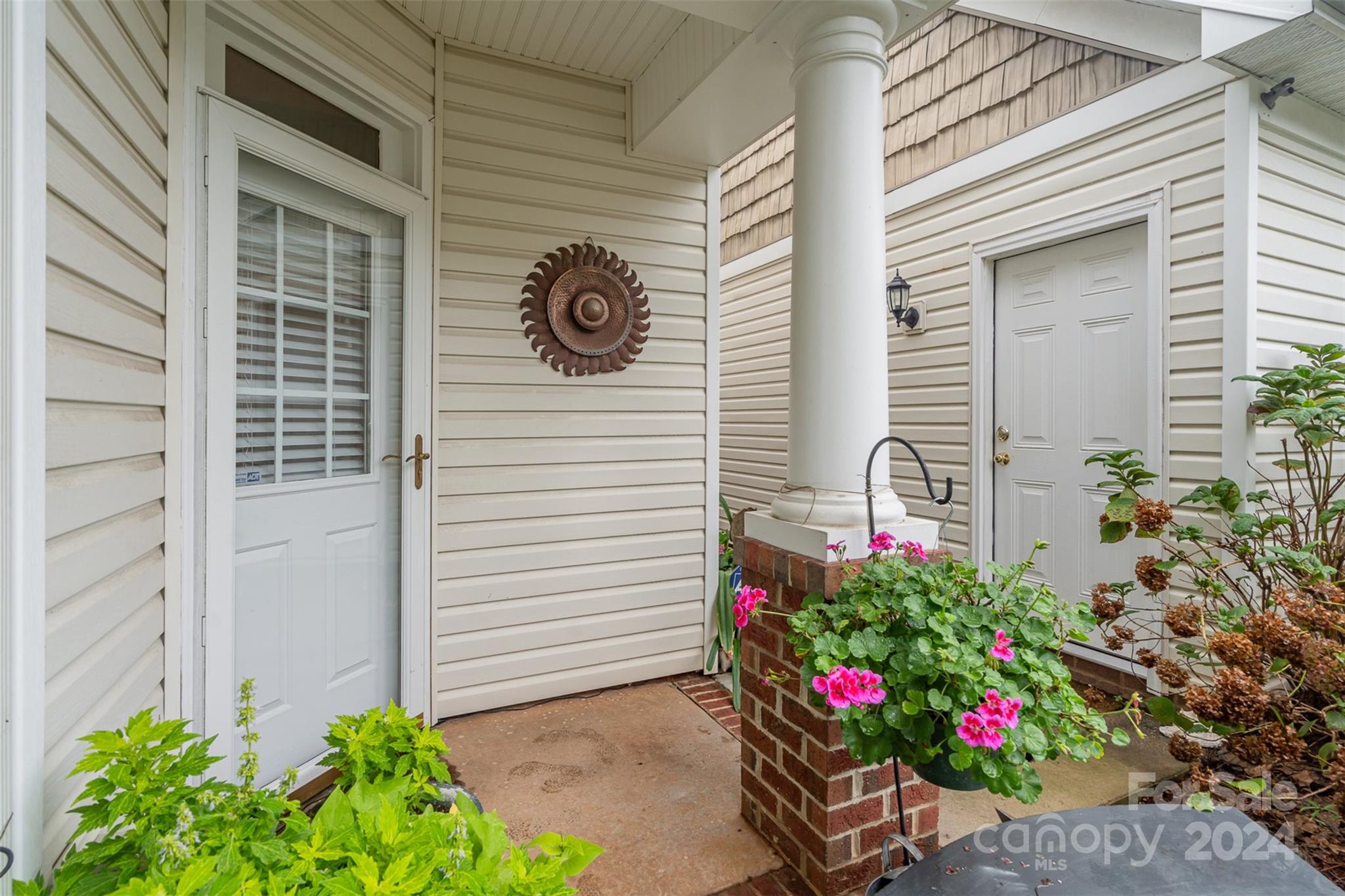 Chestnut Oaks - Residential