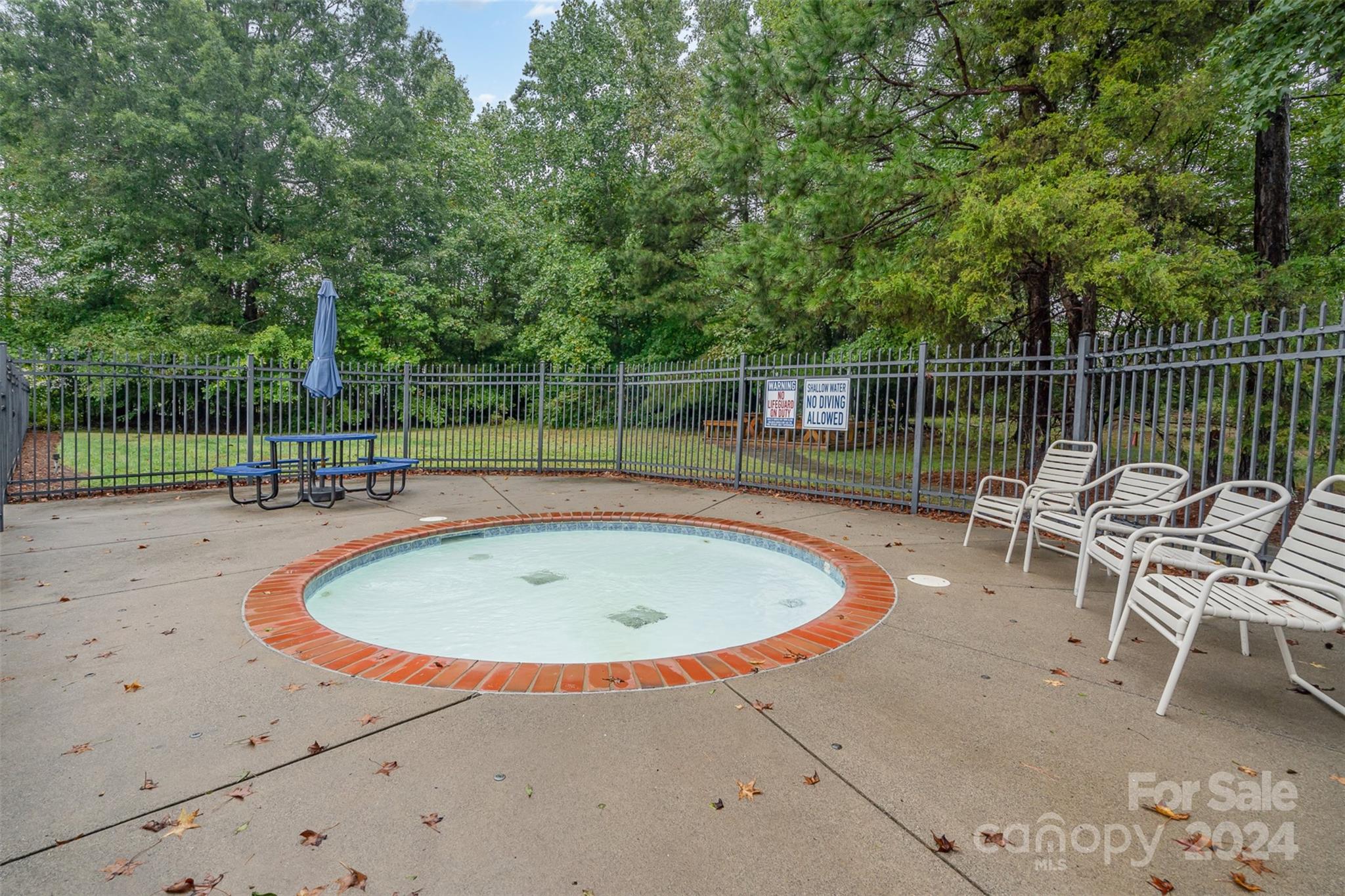 Chestnut Oaks - Residential