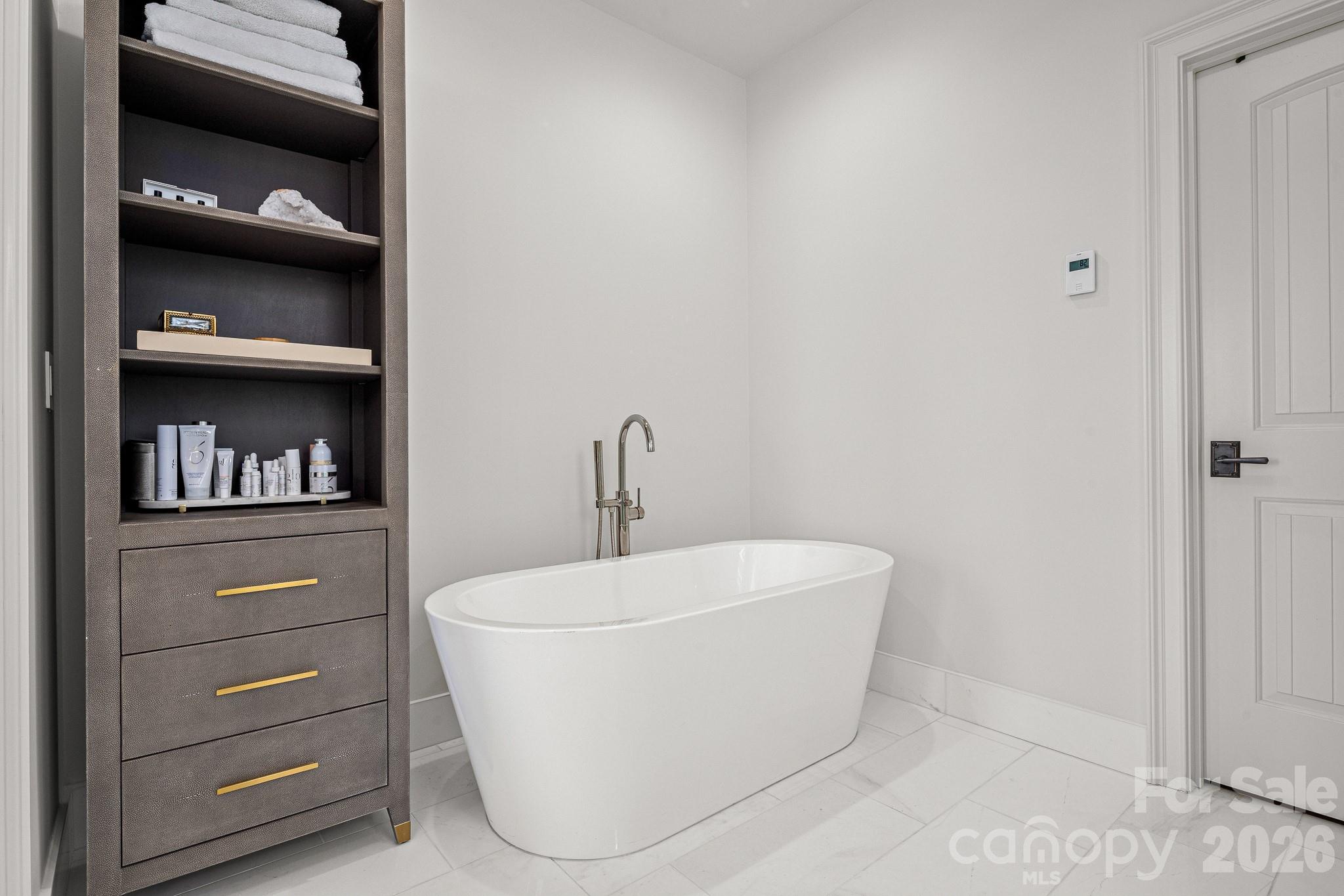 Mountain Shadows - Residential