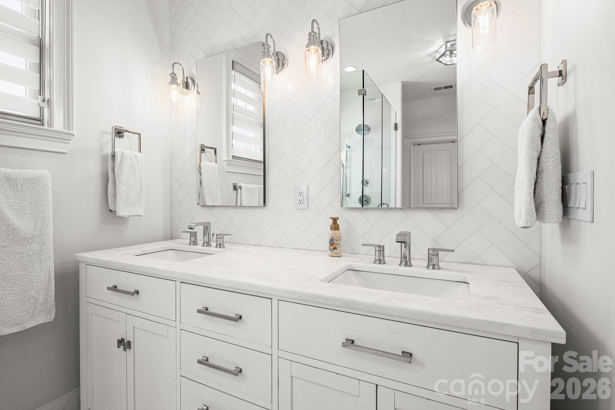 Mountain Shadows - Residential