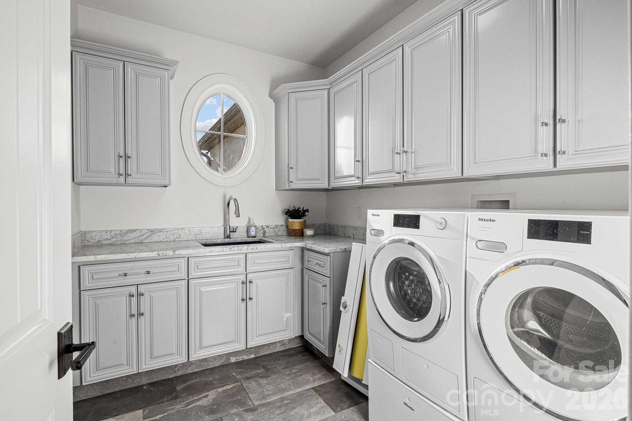 Mountain Shadows - Residential