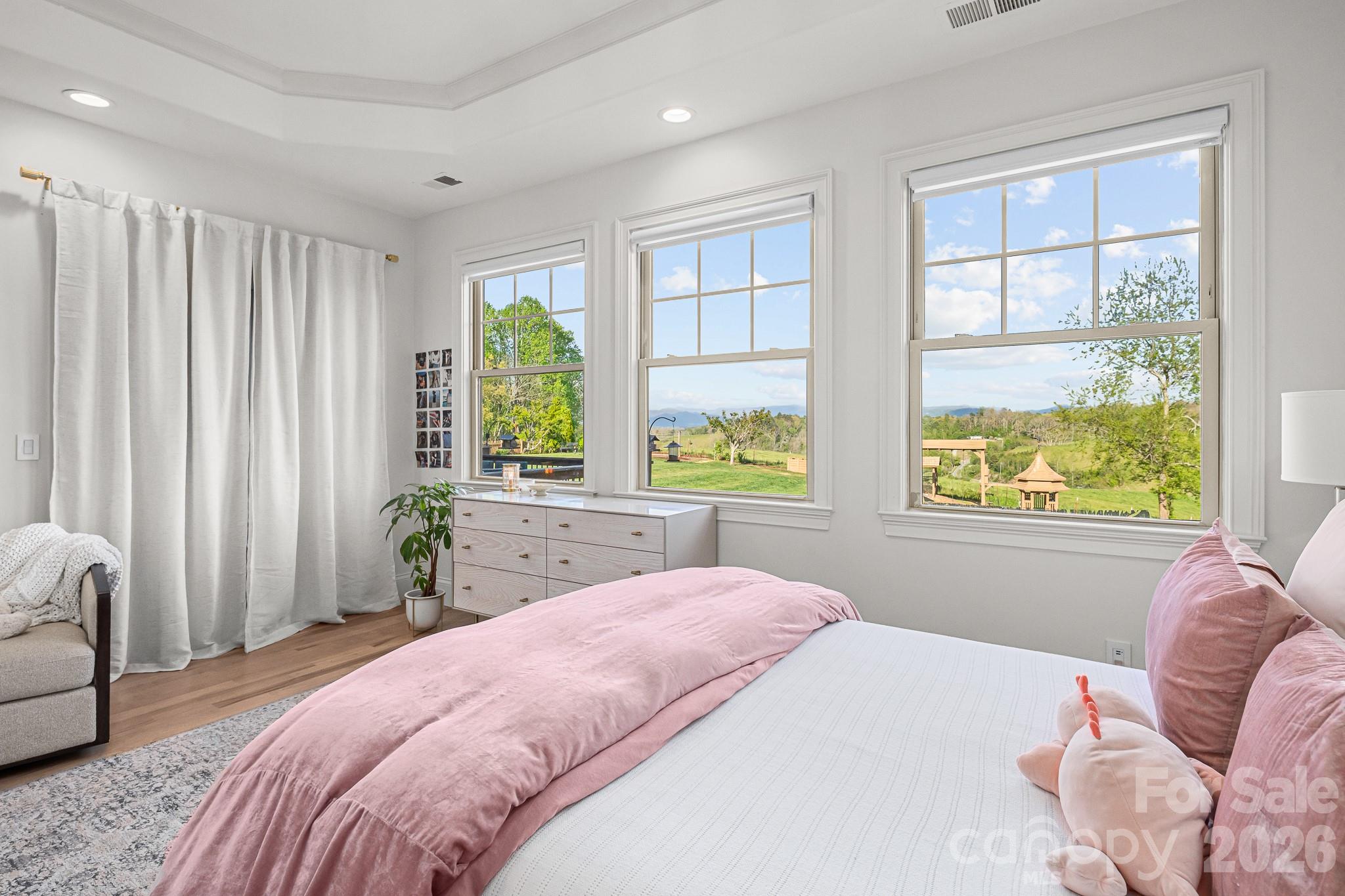 Mountain Shadows - Residential