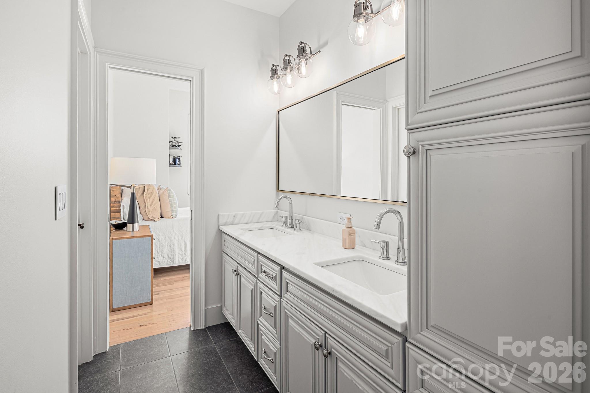 Mountain Shadows - Residential