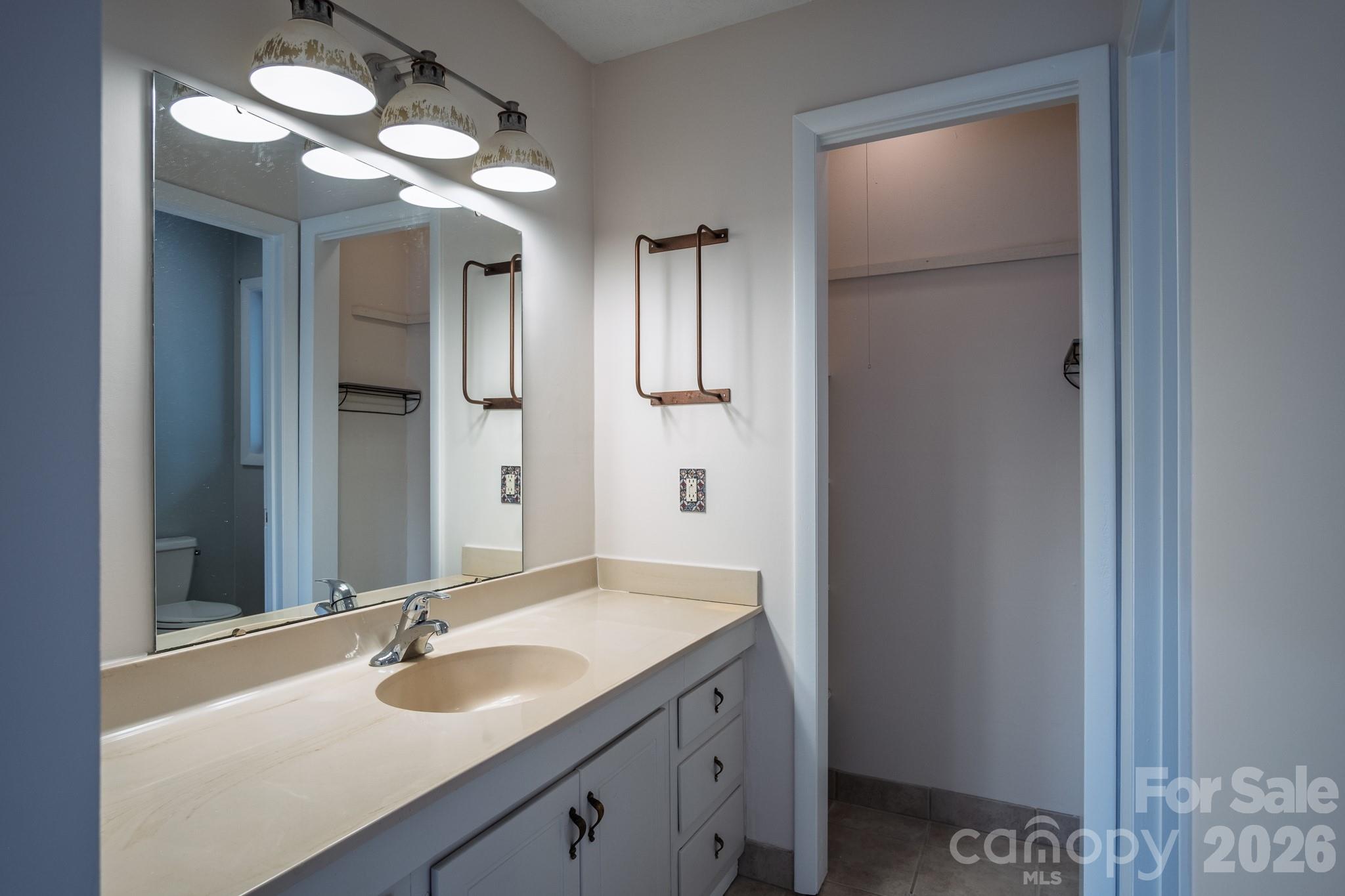 Glen Cannon - Residential