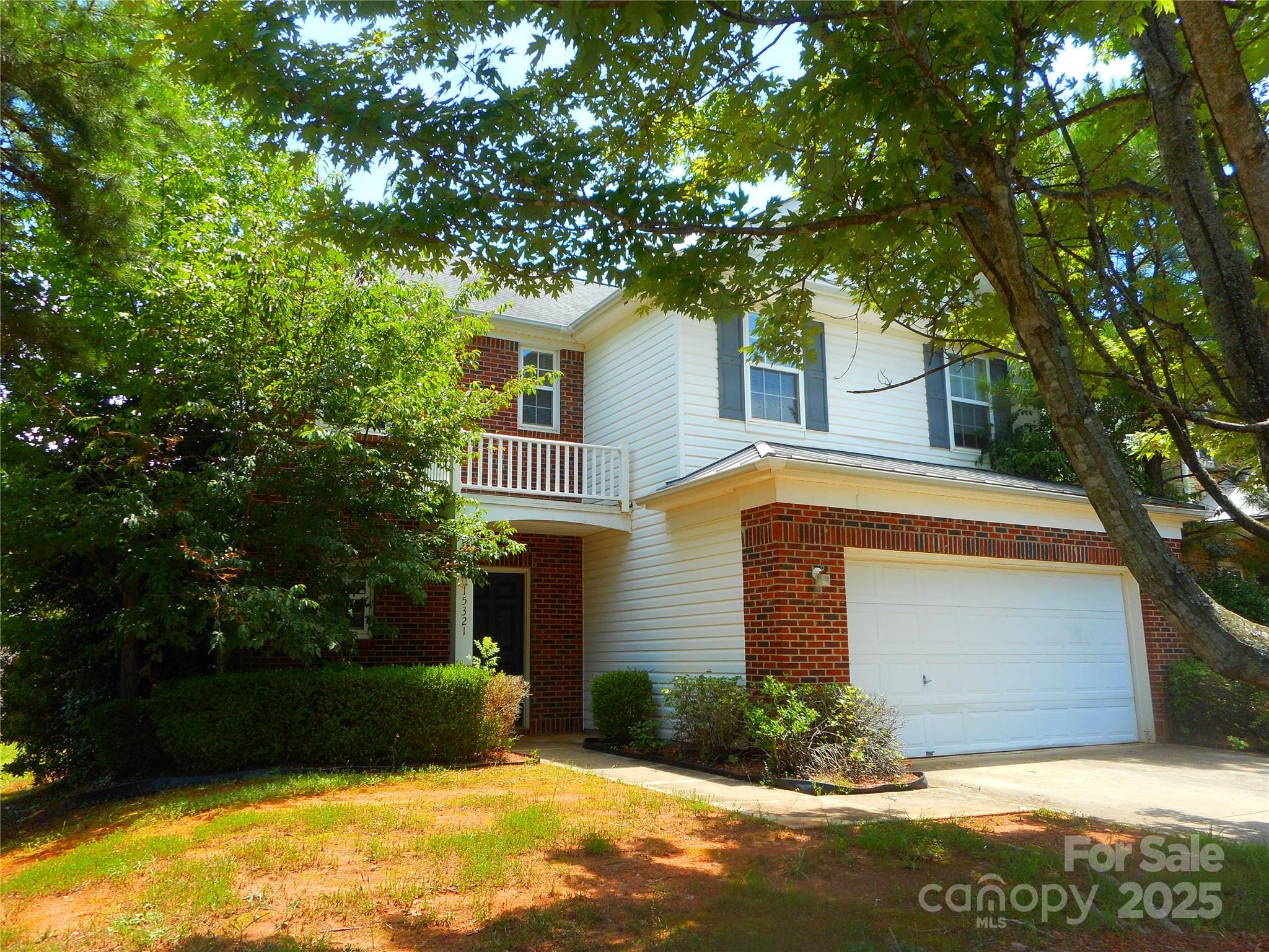 Hamilton Lakes - Residential