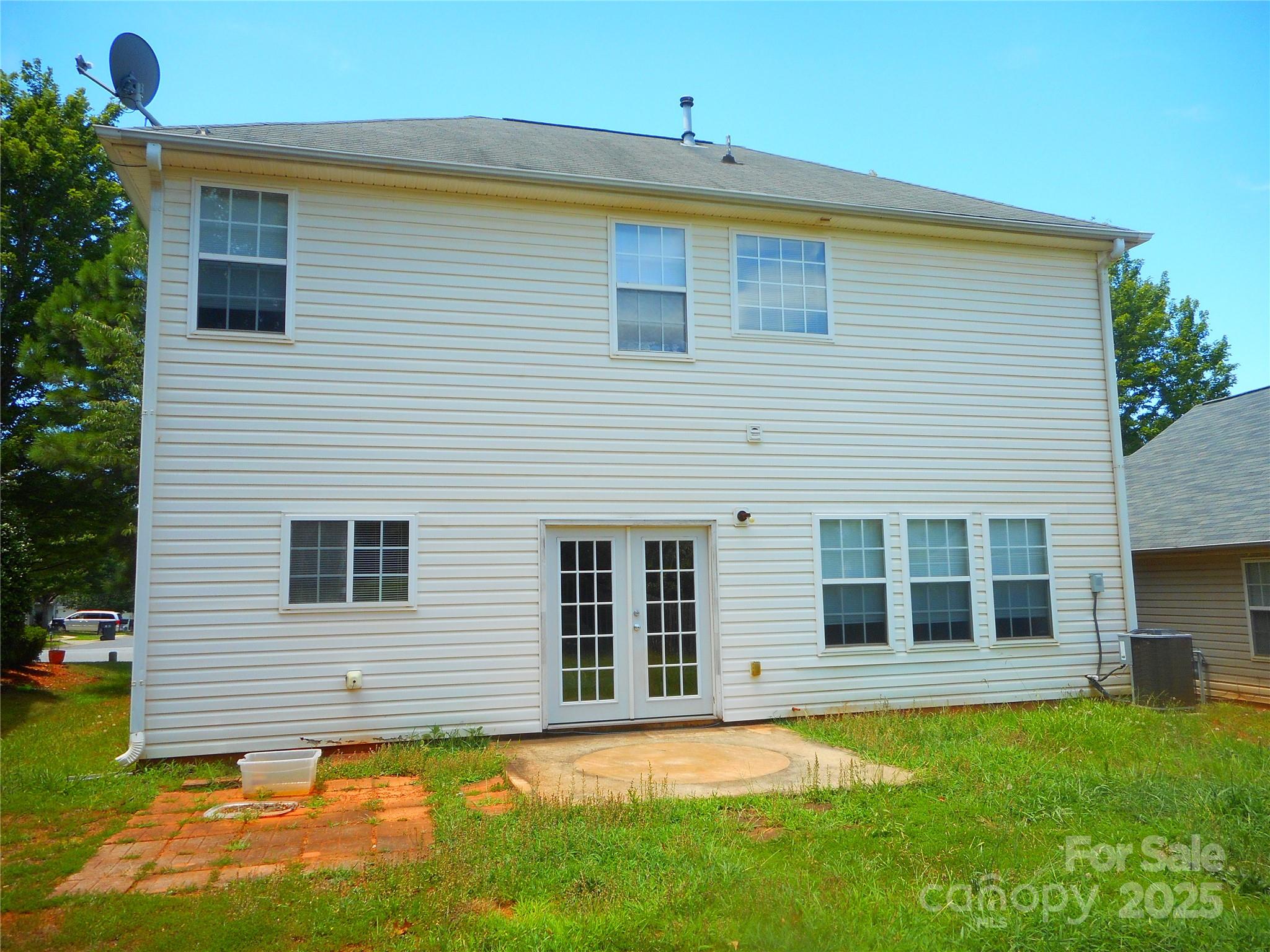 Hamilton Lakes - Residential