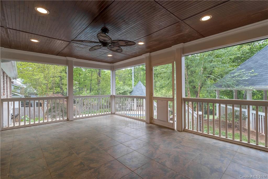 Governors Square - Residential