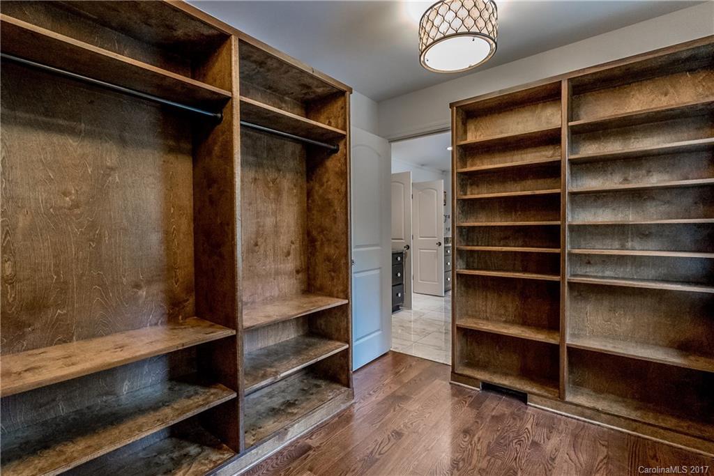 Governors Square - Residential