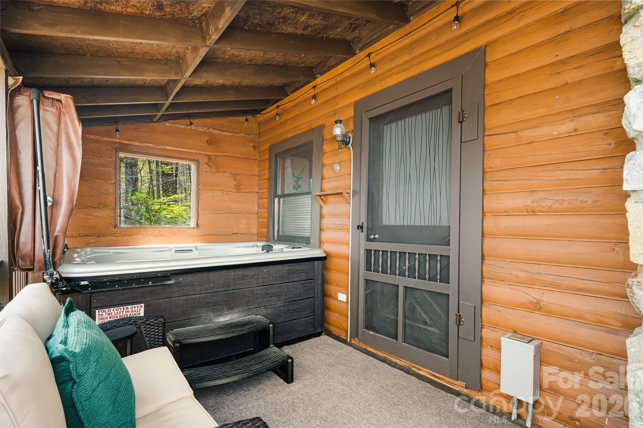 2977 Heath Peak Road