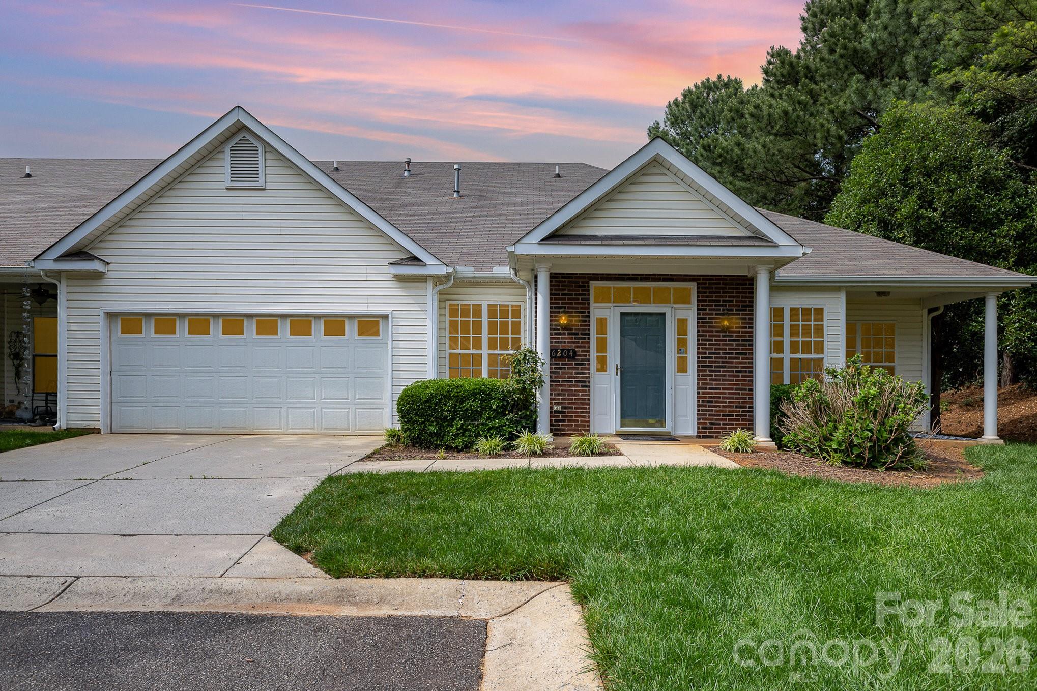 Huntington Ridge - Residential