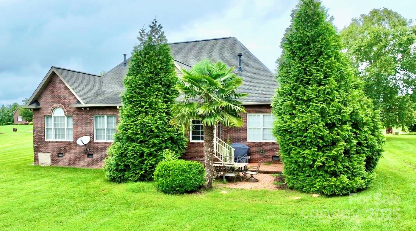 711 Cedar Hill Drive