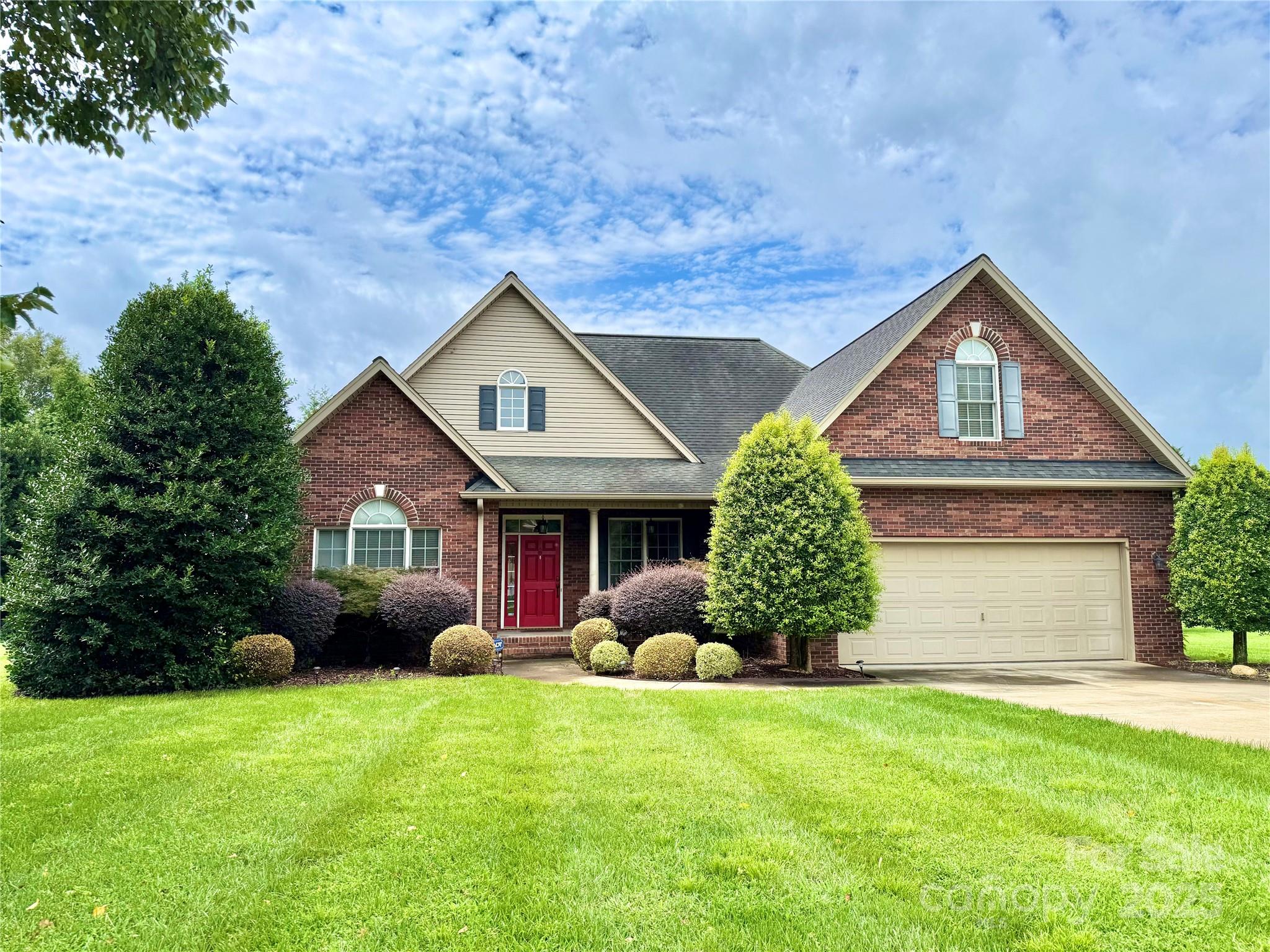 711 Cedar Hill Drive