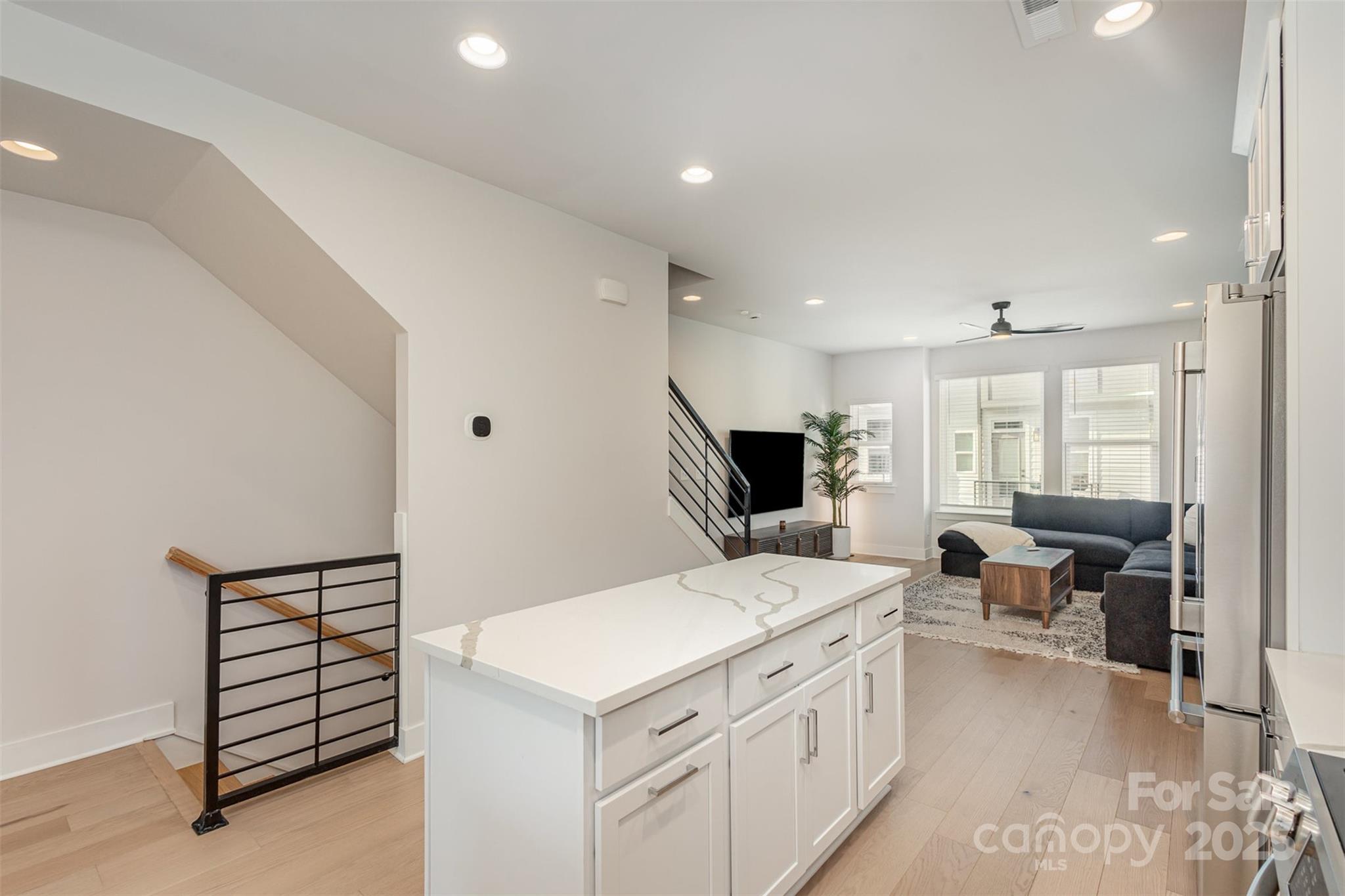 5048 York Park Lane