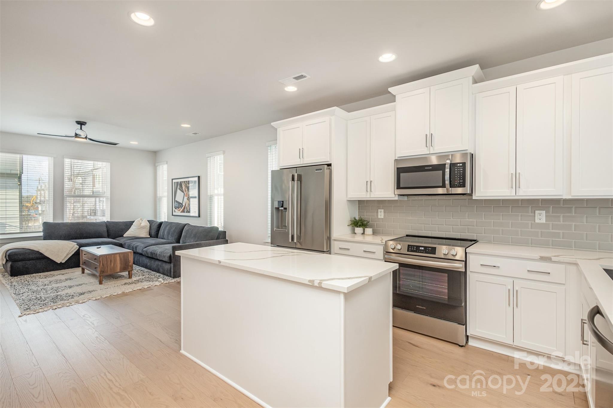 5048 York Park Lane