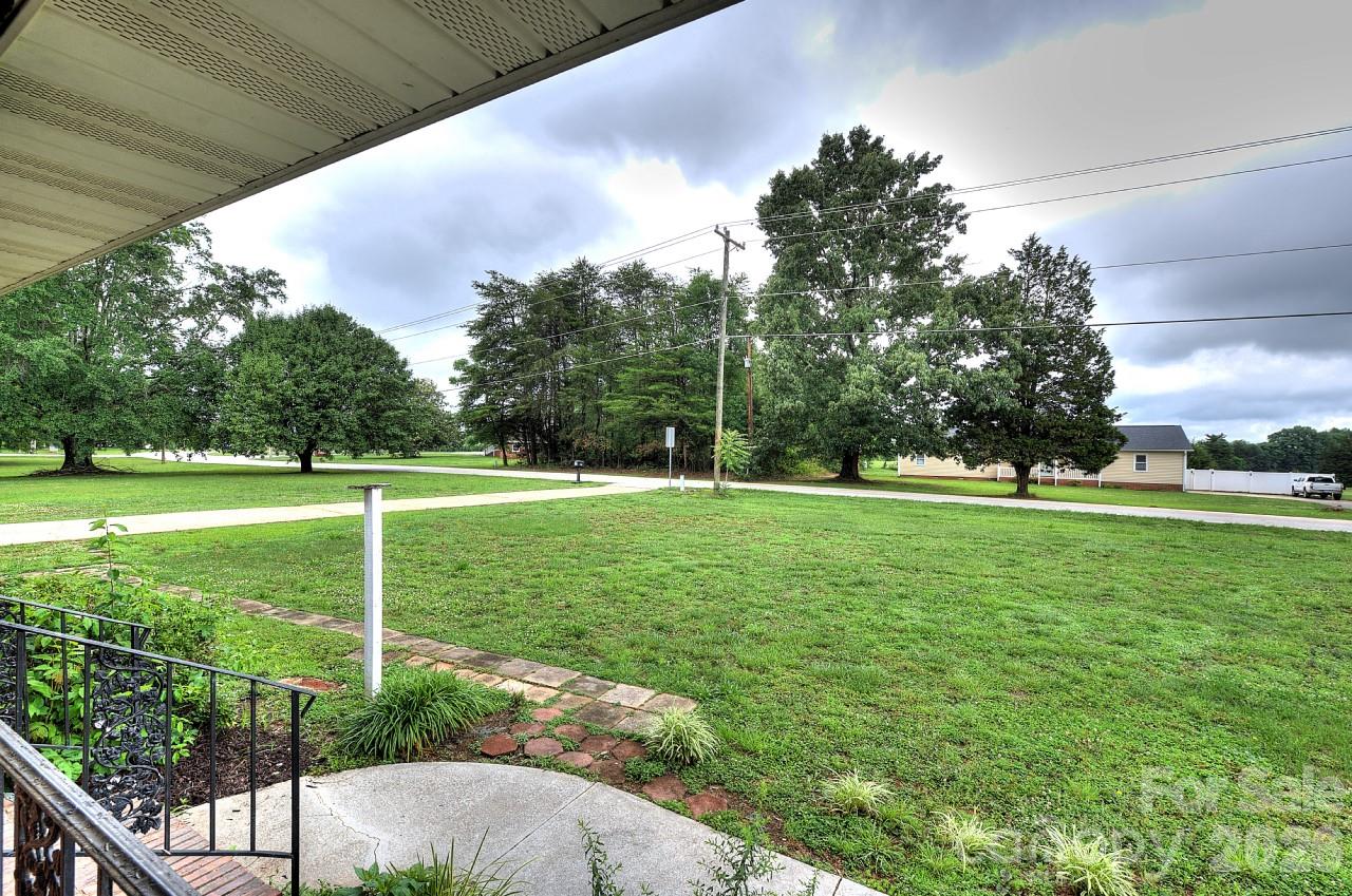 1195 Holly Springs Road