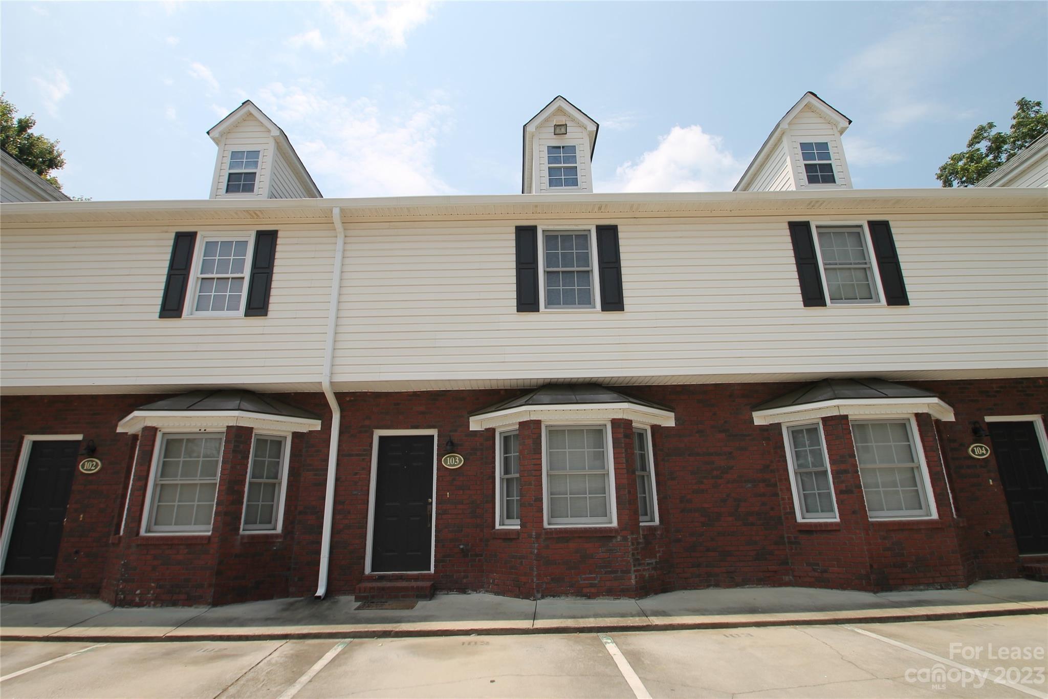 Oakland Villas - Residential Lease