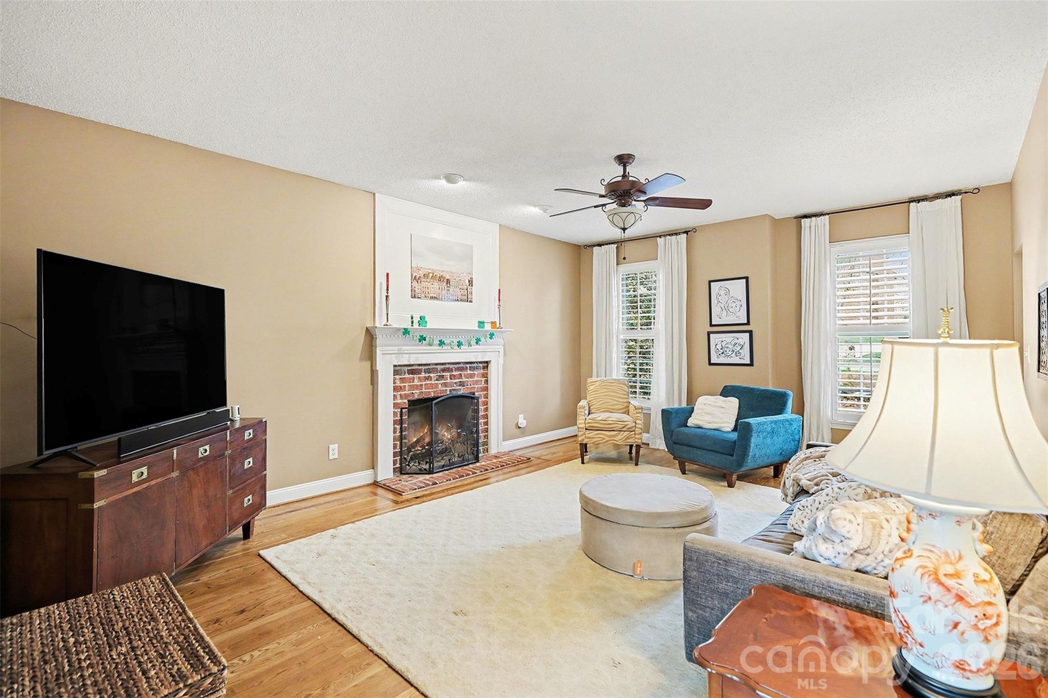 Dakota Woods - Residential