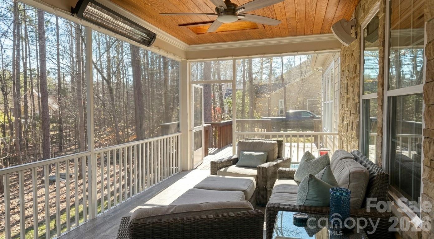 2404 Island Lake Drive