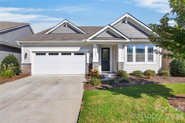 1443 LIBERTY ROW DR, FORT MILL, SC 29708 - Image ec08360feef3e5a0e99b398ca3c712cd/3000379493