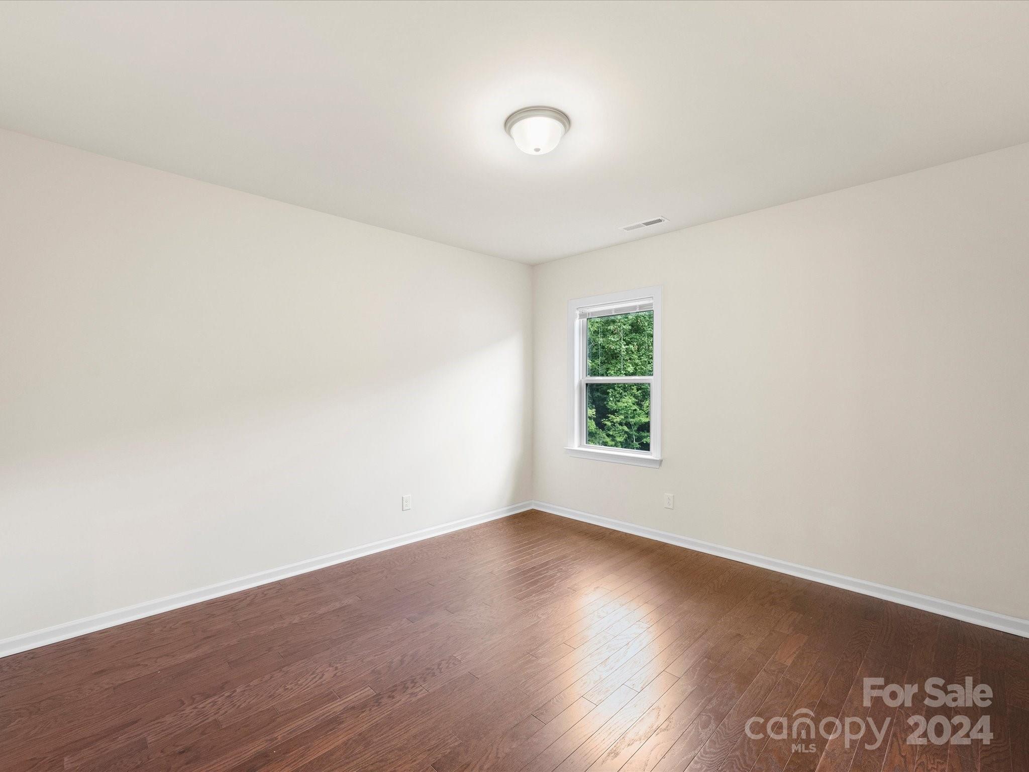 Queensbridge - Residential