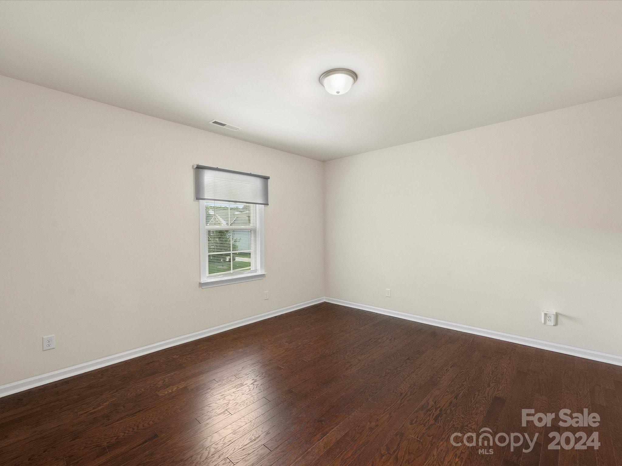 Queensbridge - Residential