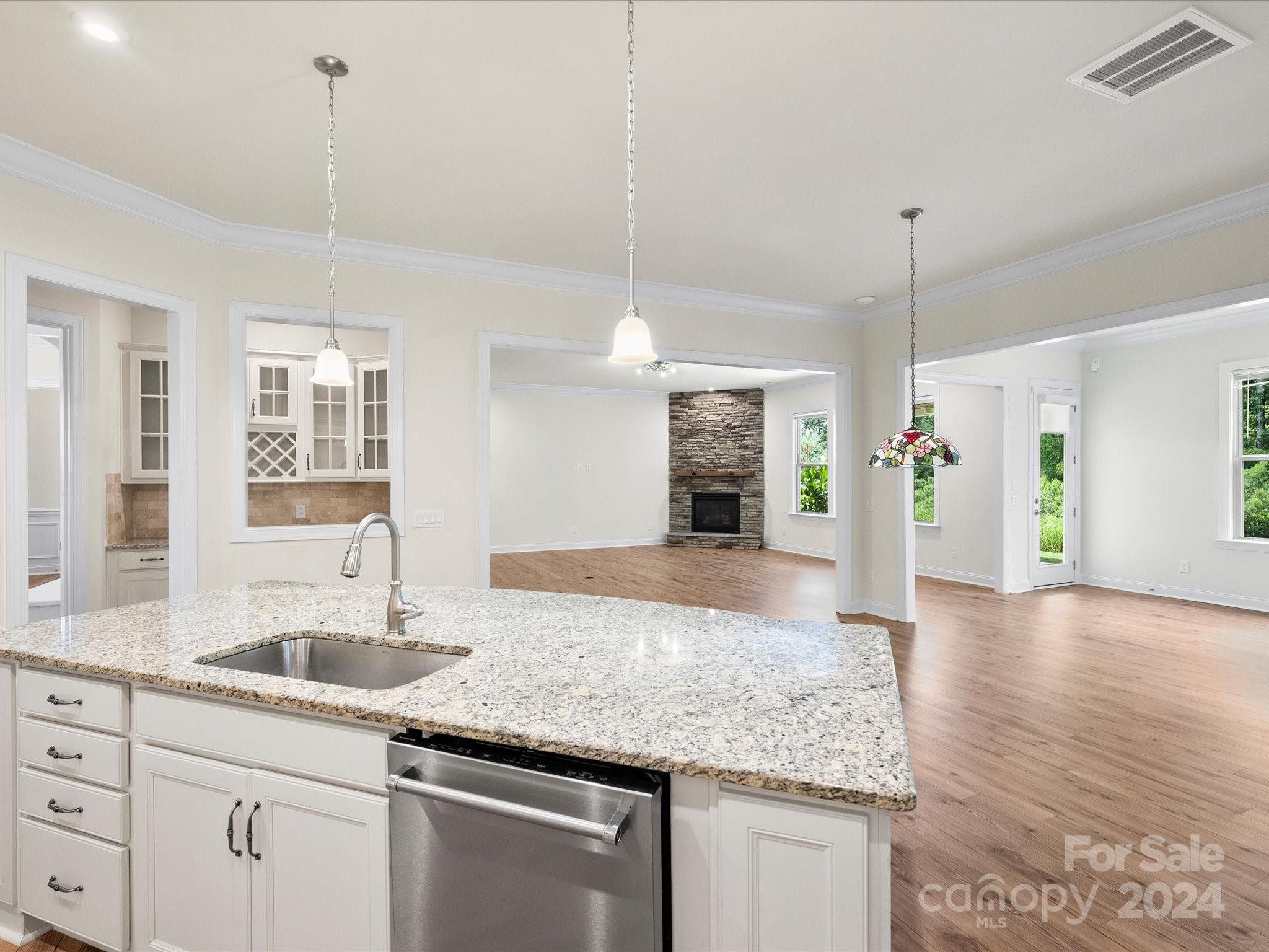 Queensbridge - Residential