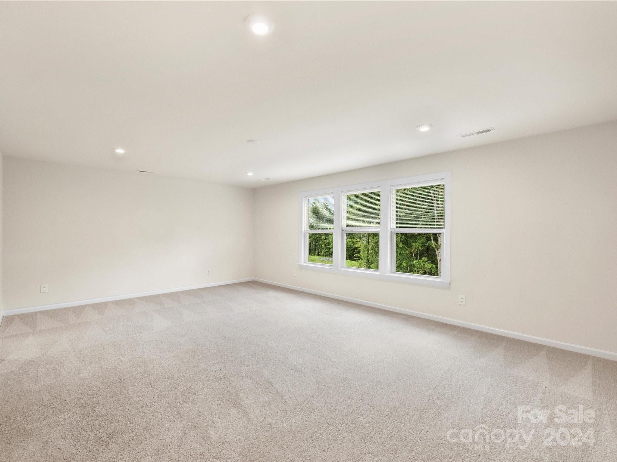 Queensbridge - Residential