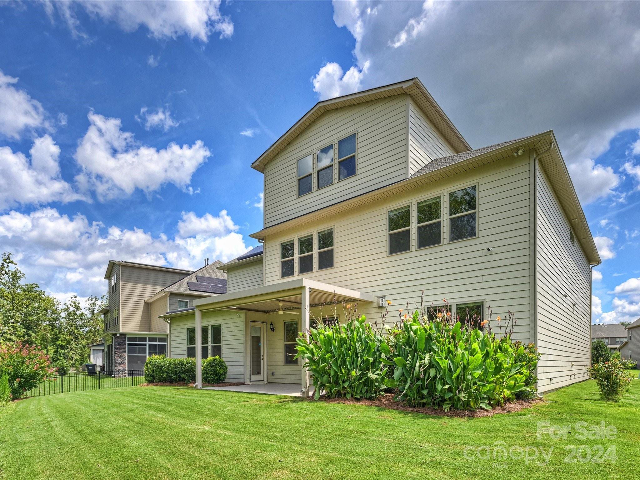 Queensbridge - Residential