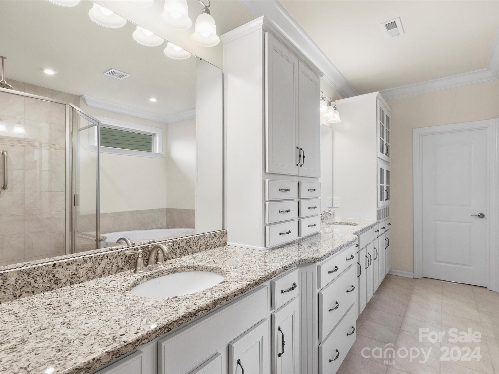 Queensbridge - Residential