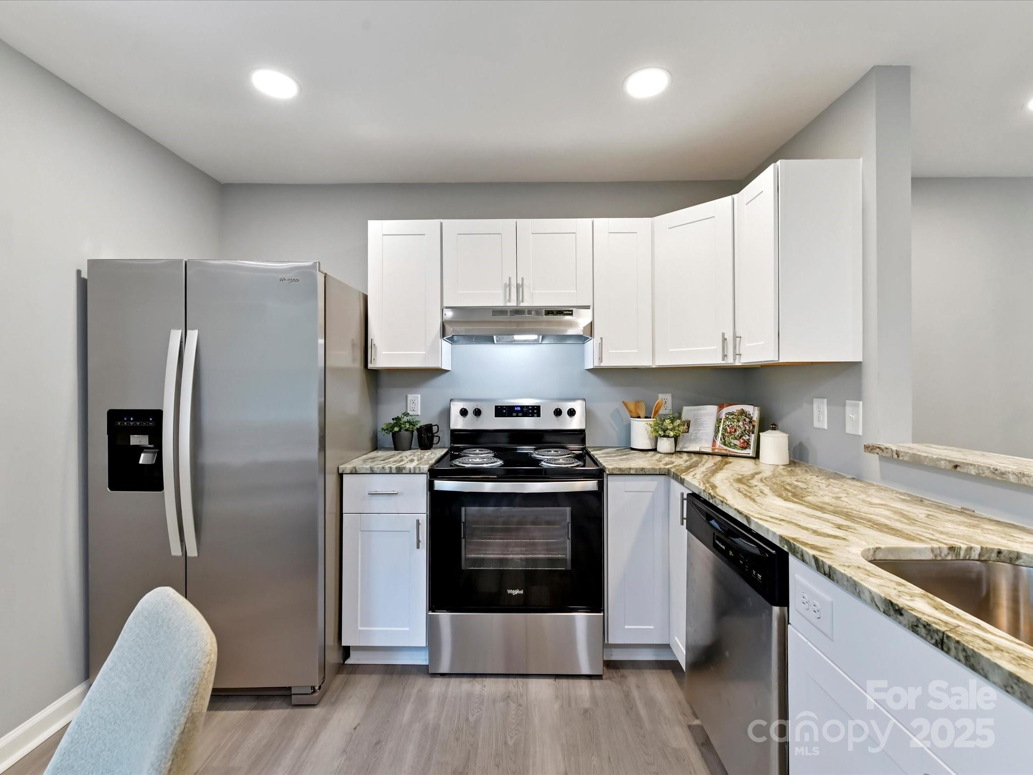 2508 Carrington Court