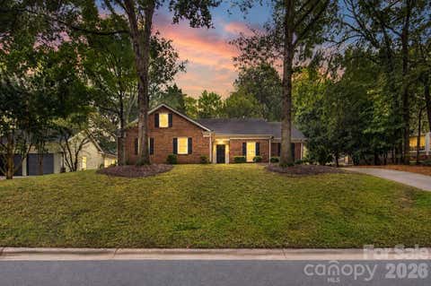 Photo of 3027 Deep Meadow Lane, Charlotte, NC 28210 (MLS # 4403400)