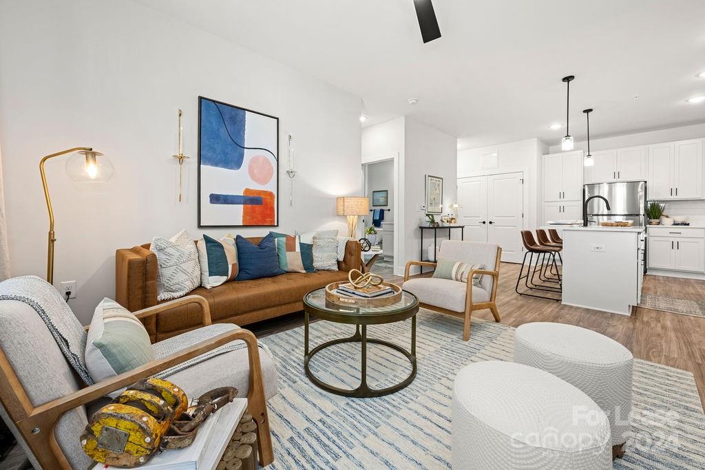 Mooresville, North Carolina 28117, United States, 3 Bedrooms Bedrooms, ,2 BathroomsBathrooms,Residential,Active,52982