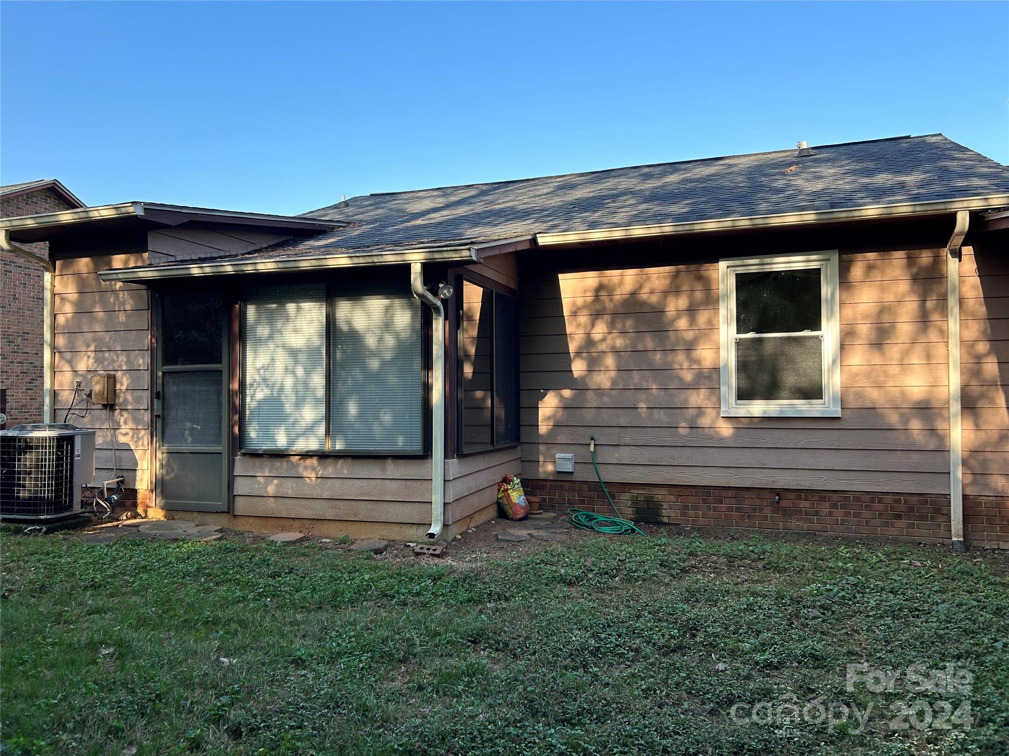 Parkwood Villas - Residential