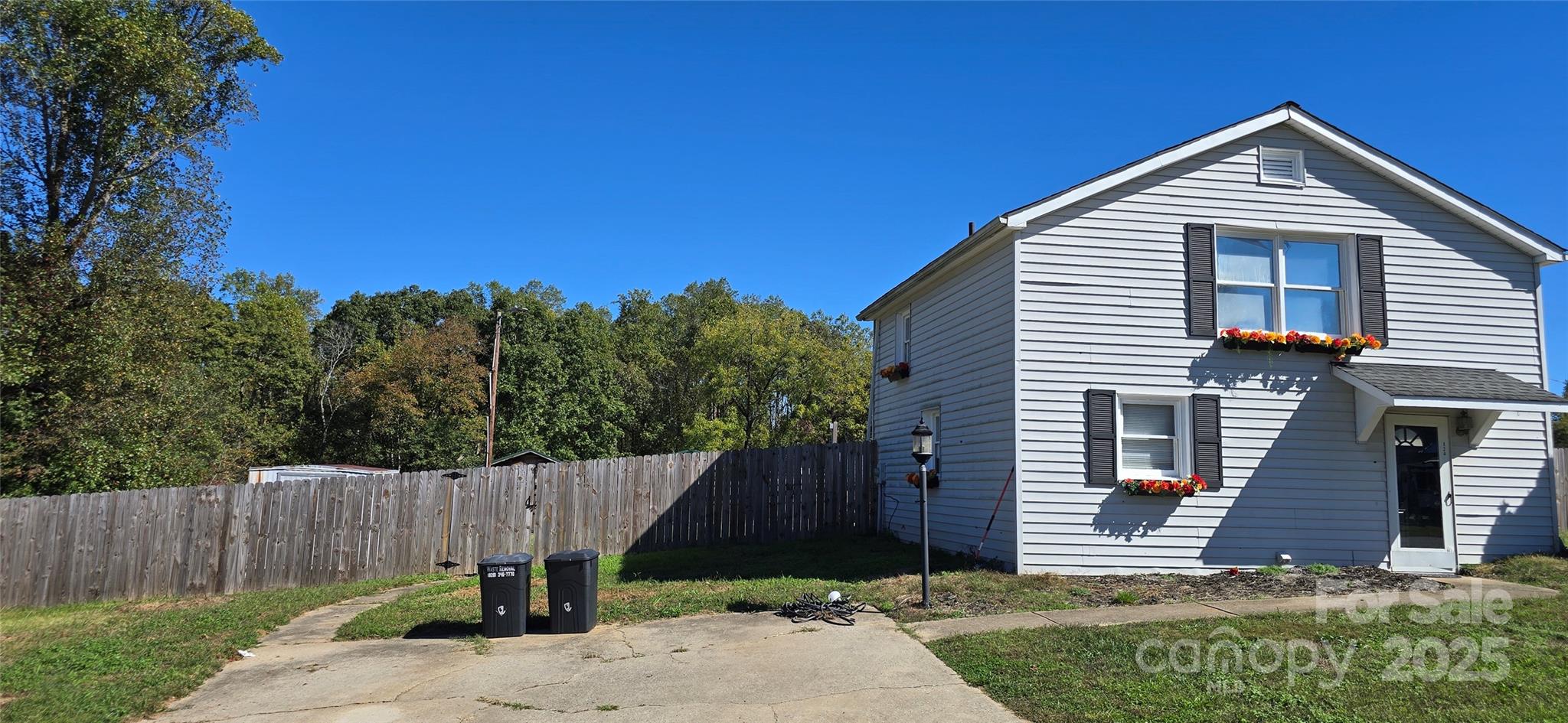 124 Maiden Lane